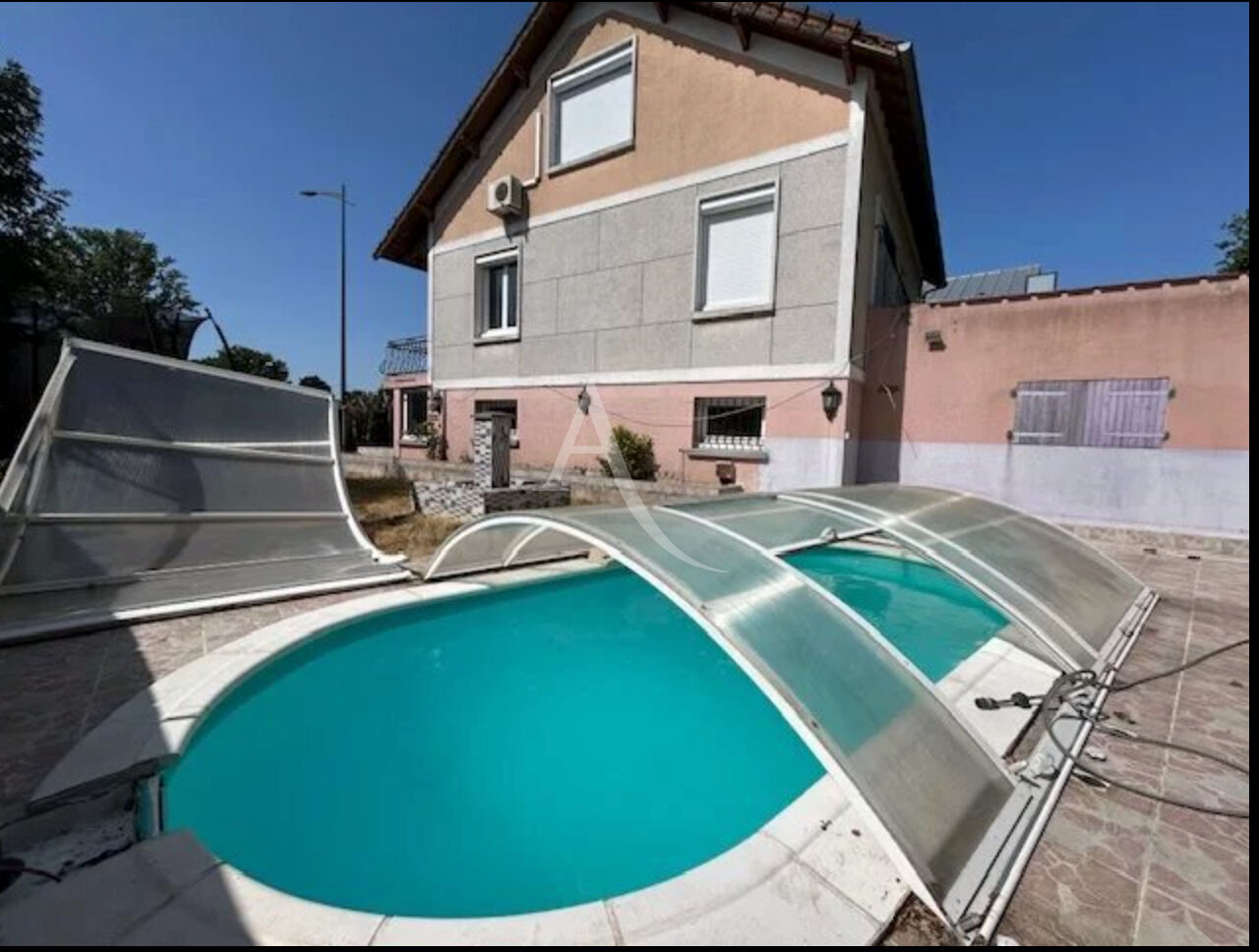 Agence immobilière de L'Adresse LATITUDE IMMOBILIER - LATITUDE IMMOBILIER - Agence de l'Eglise