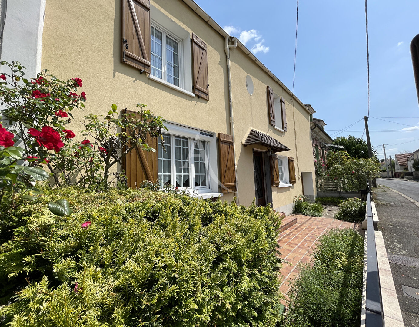 Agence immobilière de L'Adresse LATITUDE IMMOBILIER - LATITUDE IMMOBILIER - Agence de CHEVRY