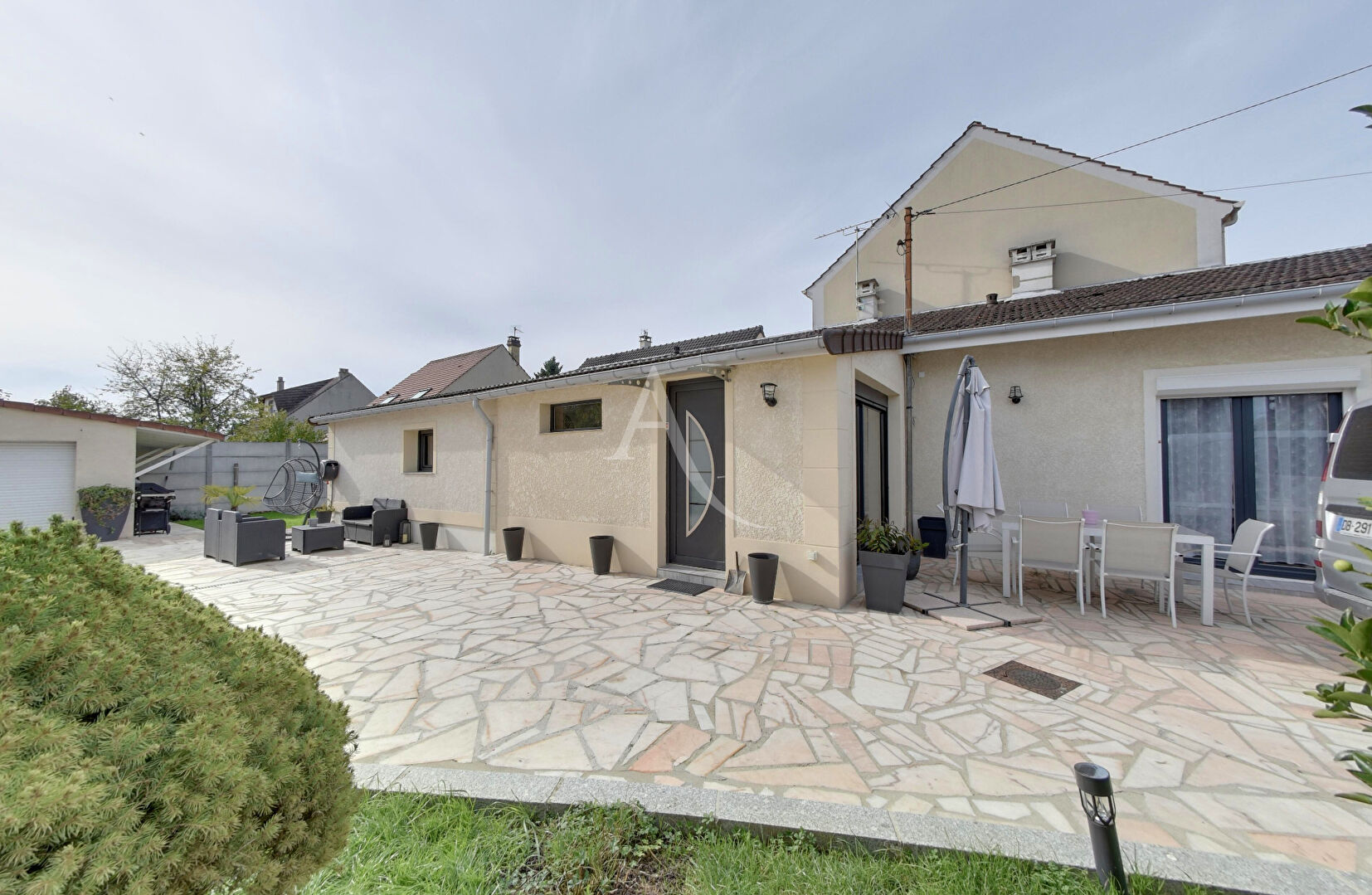 Agence immobilière de L'Adresse LATITUDE IMMOBILIER - LATITUDE IMMOBILIER - Agence de l'Eglise