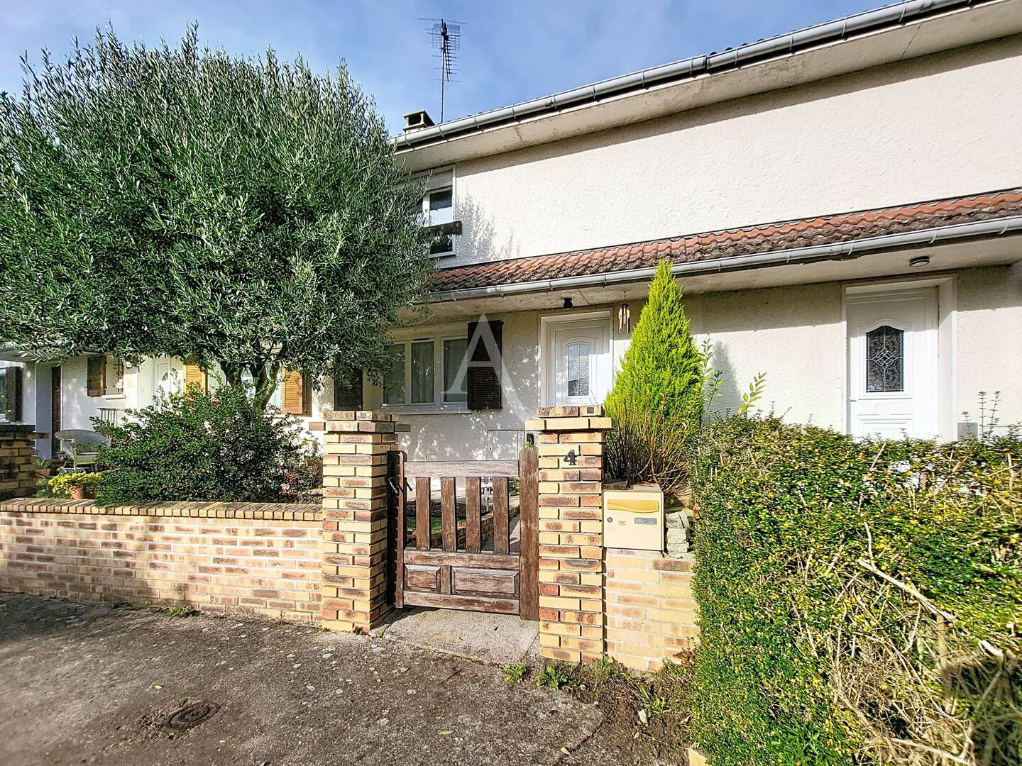 Agence immobilière de L'Adresse LATITUDE IMMOBILIER - LATITUDE IMMOBILIER - Agence de l'Eglise