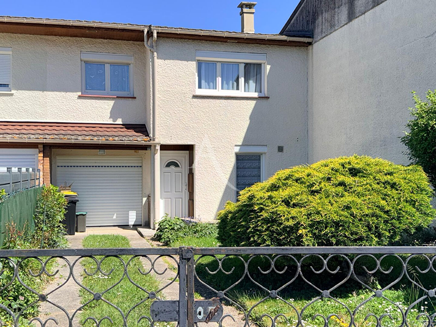 Agence immobilière de L'Adresse LATITUDE IMMOBILIER - LATITUDE IMMOBILIER - Agence de CHEVRY