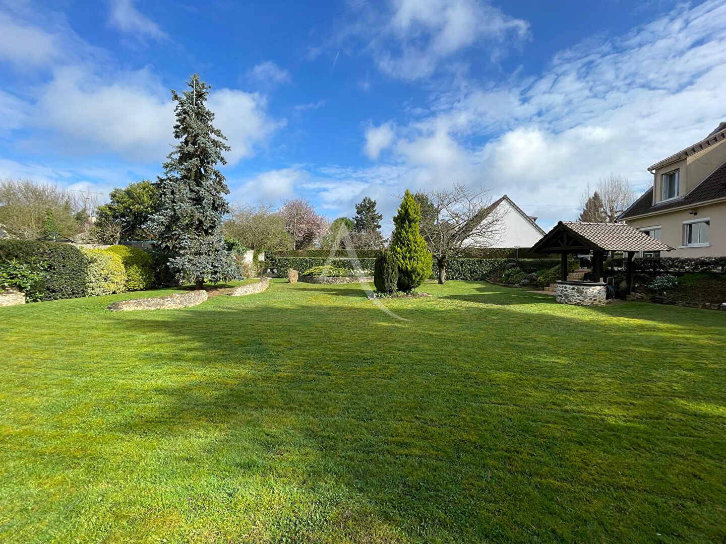 Agence immobilière de L'Adresse LATITUDE IMMOBILIER - LATITUDE IMMOBILIER - Agence de CHEVRY