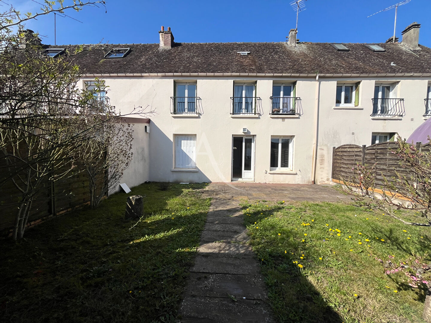 Agence immobilière de L'Adresse LATITUDE IMMOBILIER - LATITUDE IMMOBILIER - Agence de l'Eglise