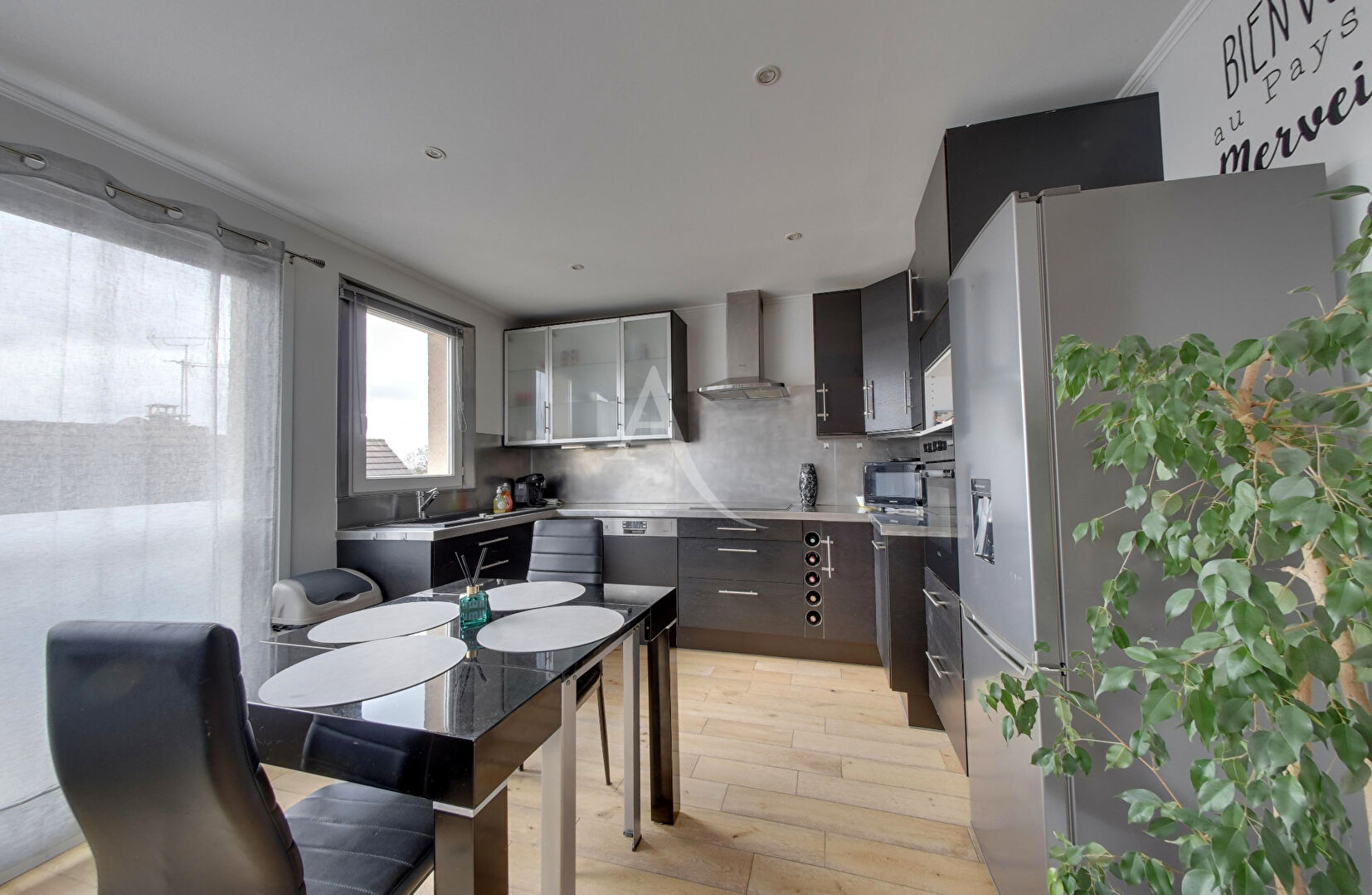 Agence immobilière de L'Adresse LATITUDE IMMOBILIER - LATITUDE IMMOBILIER - Agence de l'Eglise