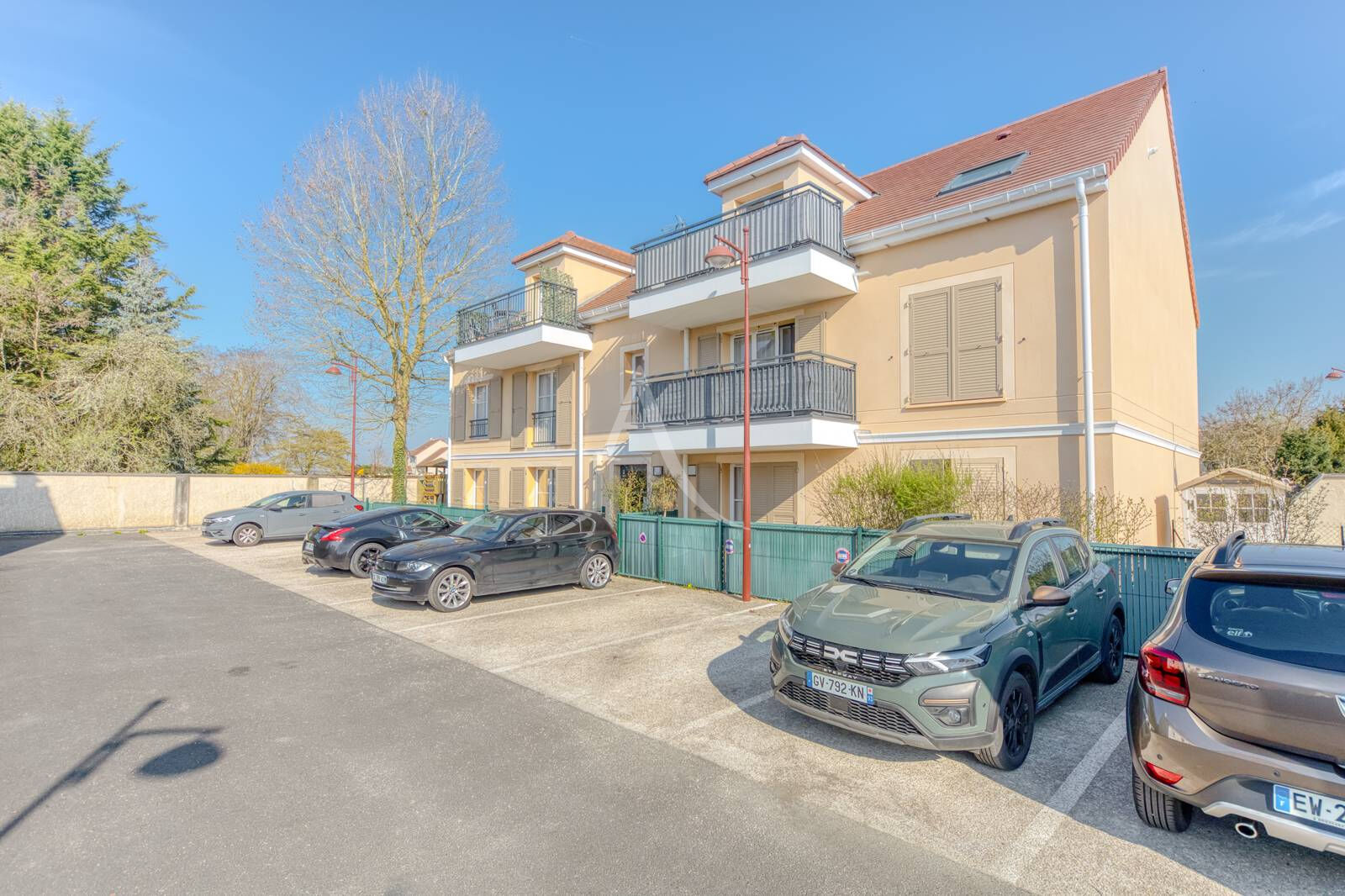 Agence immobilière de L'Adresse LATITUDE IMMOBILIER - LATITUDE IMMOBILIER - Agence de CHEVRY