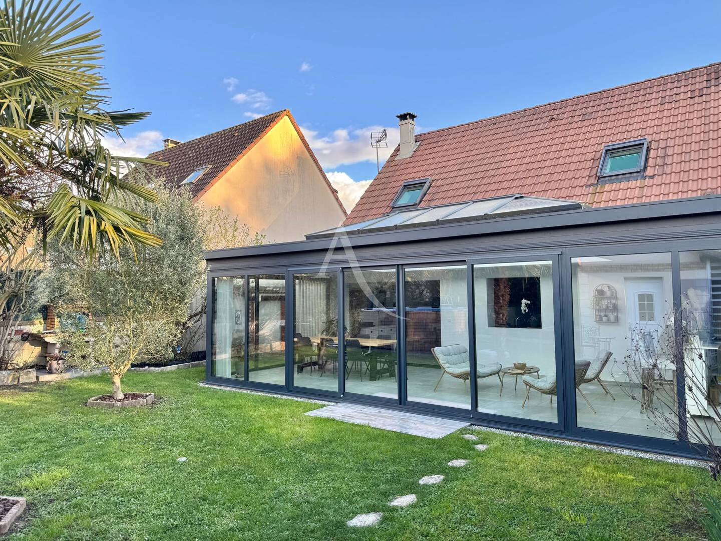 Agence immobilière de L'Adresse LATITUDE IMMOBILIER - LATITUDE IMMOBILIER - Agence de CHEVRY