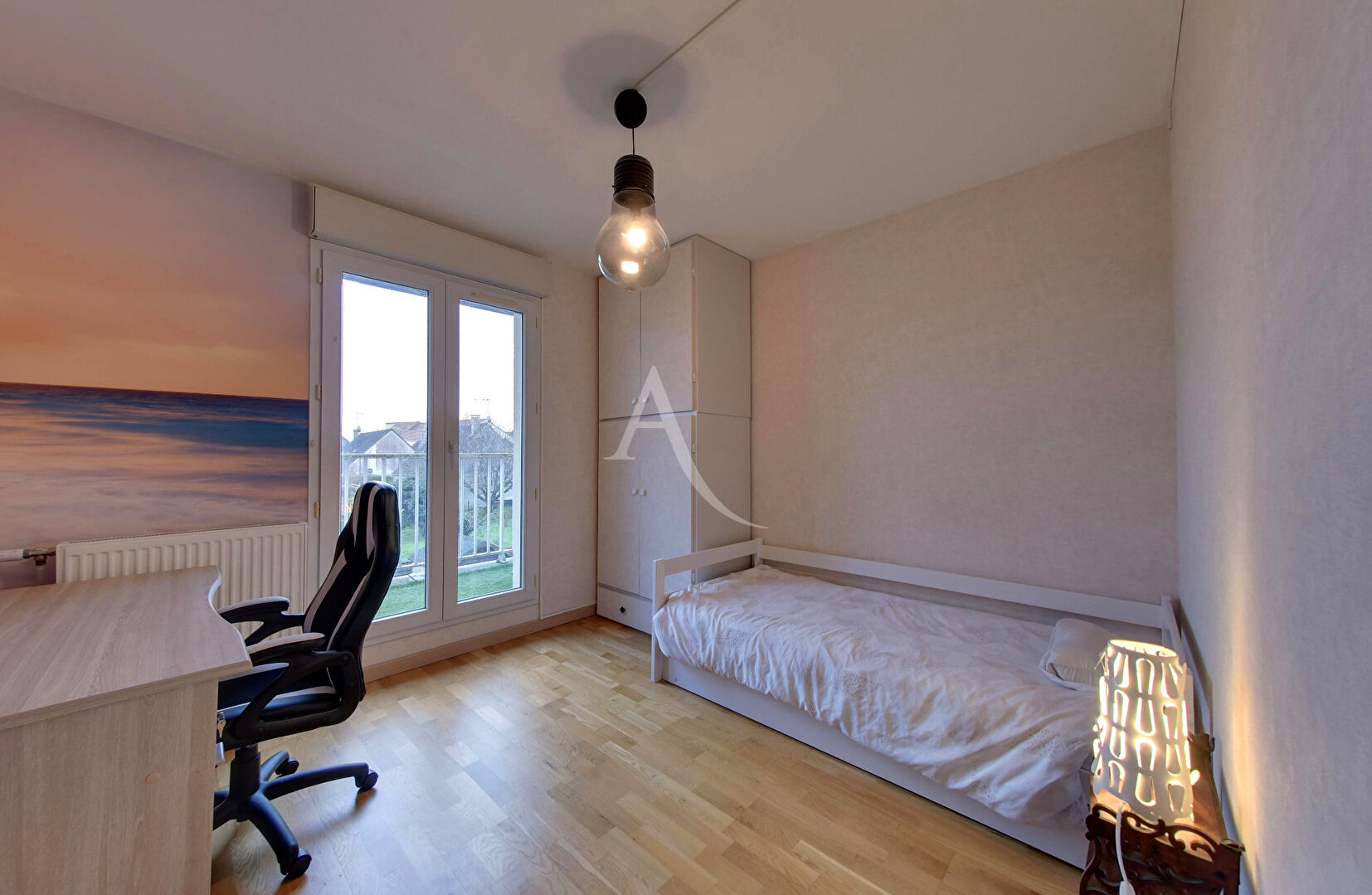 Photo Appartement TRIPLEX CHEVRY COSSIGNY - 4 pièces 82 m2 avec garage et jardin. image 6/6