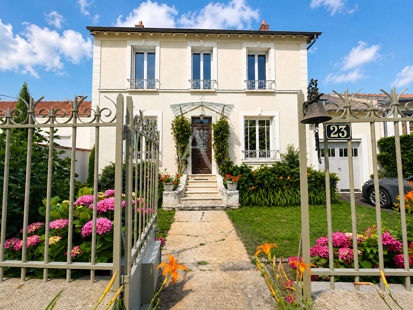Agence immobilière de L'Adresse LATITUDE IMMOBILIER - LATITUDE IMMOBILIER - Agence de CHEVRY