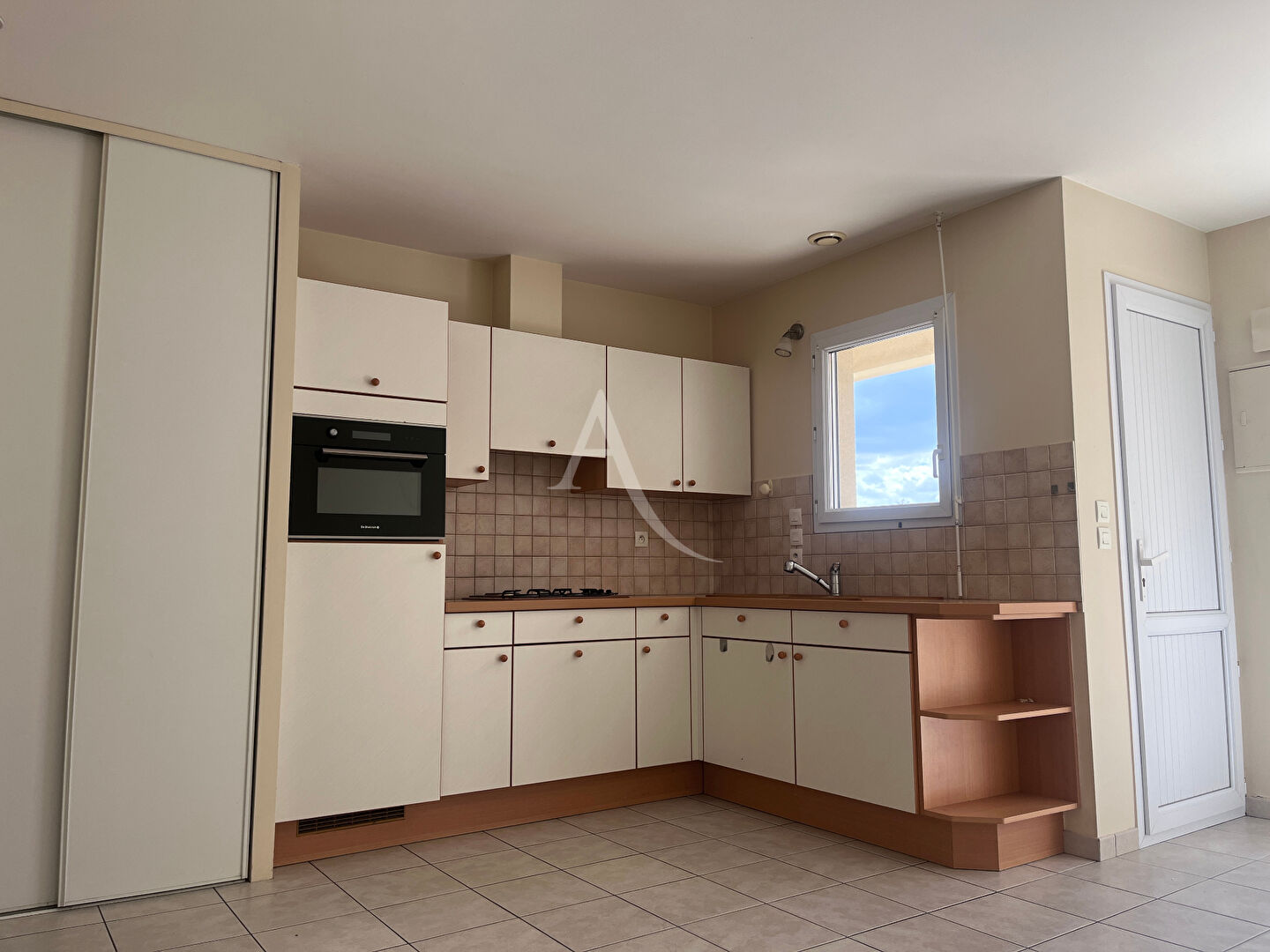 Photo Ensemble immobilier - 2 appts T2 + garage image 3/6