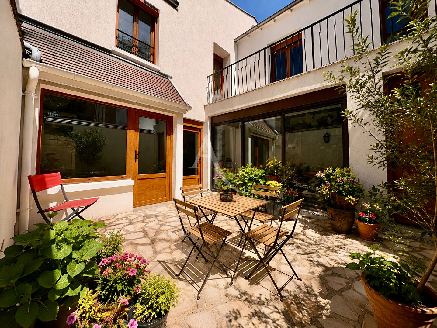 Agence immobilière de L'Adresse  FONTENAY - L'ADRESSE FONTENAY