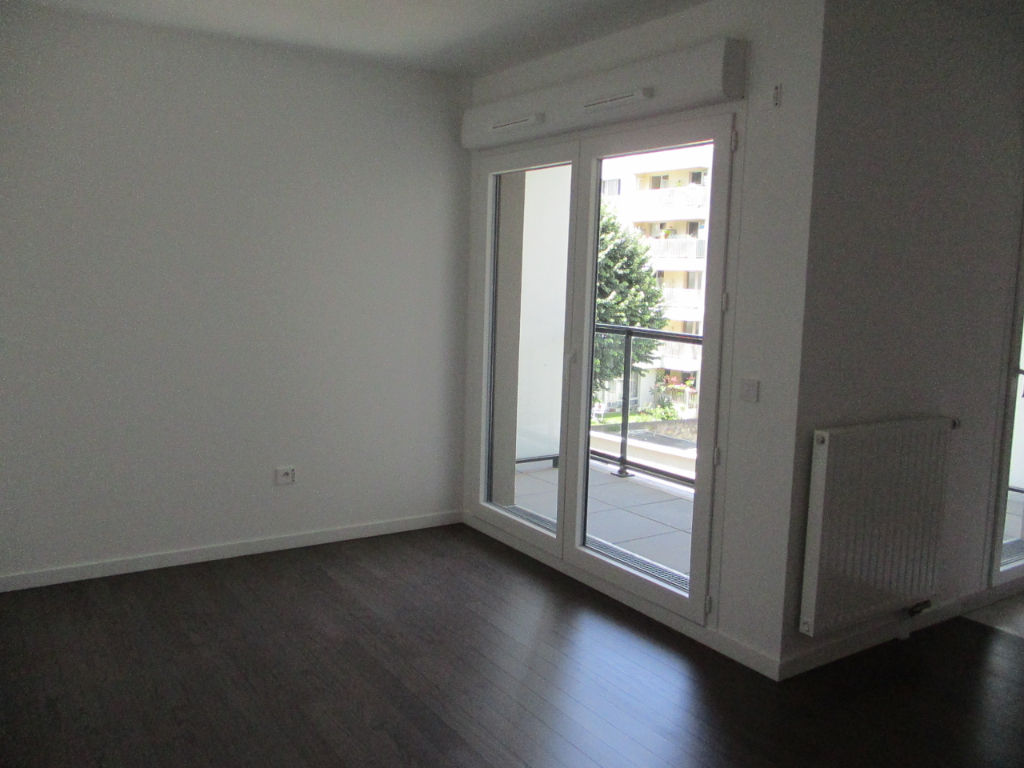 Photo Appartement Joinville Le Pont 2 pièces VIDE 50.83 m2 image 2/6