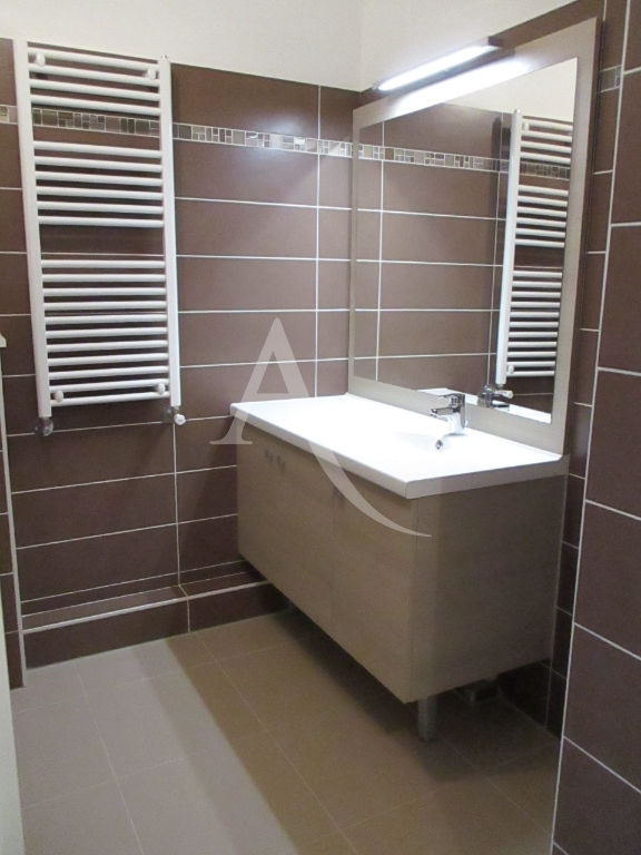 Photo Appartement Joinville Le Pont 2 pièces VIDE 50.83 m2 image 4/6