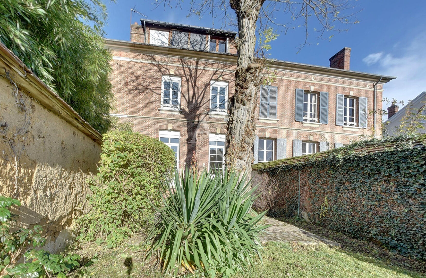 Agence immobilière de L'Adresse Pierre et Patrimoine - Evreux - Pierre et Patrimoine Evreux