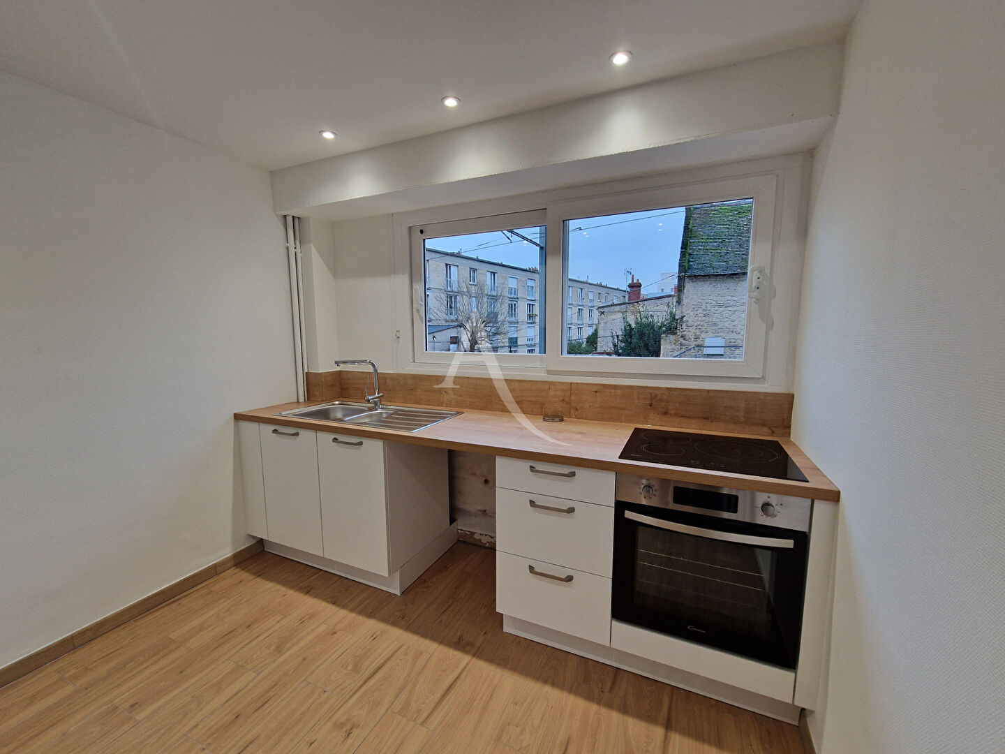 Agence immobilière de L'Adresse  AGENCE CAENNAISE - L'ADRESSE AGENCE CAENNAISE
