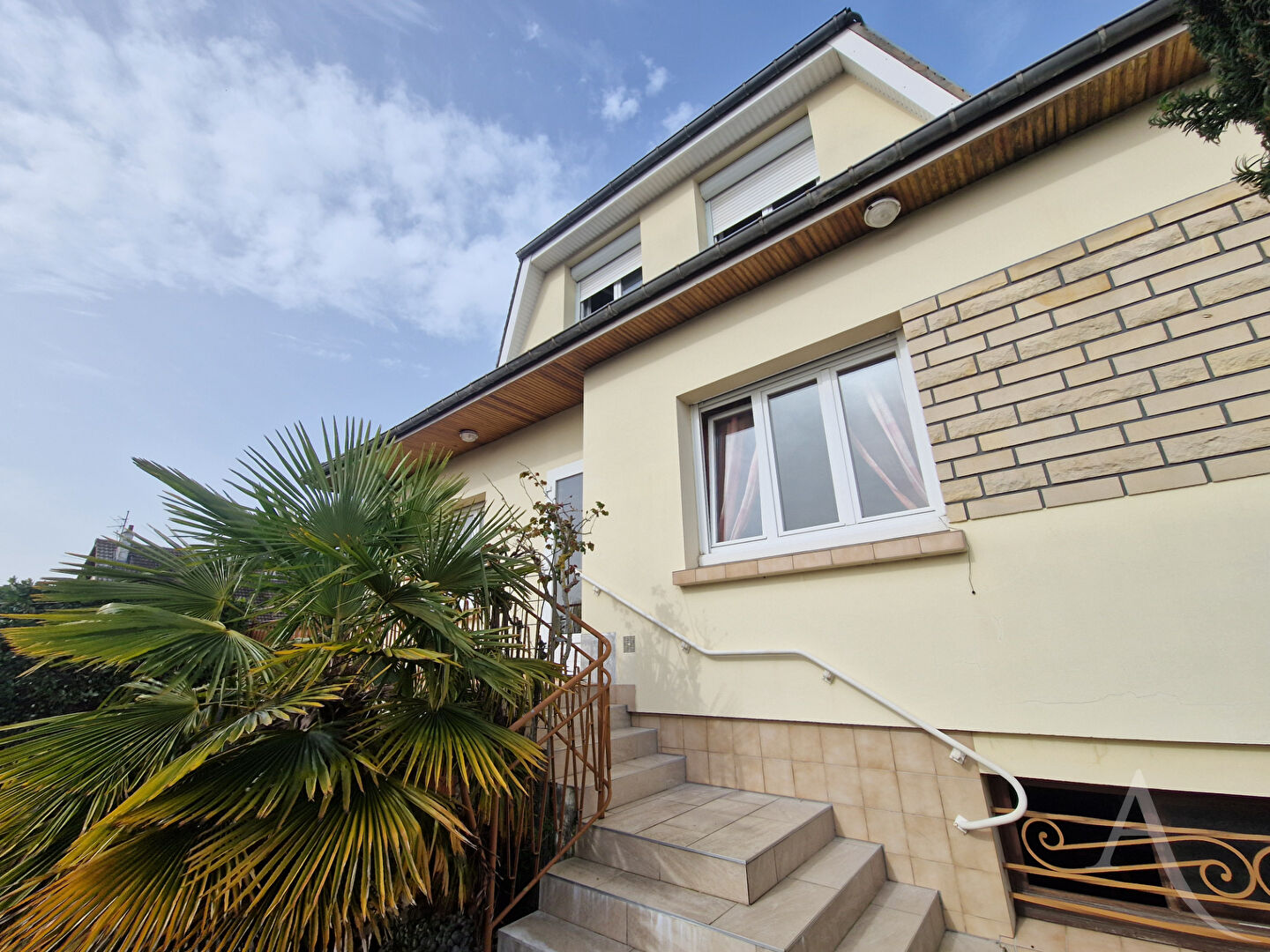 Agence immobilière de L'Adresse  AGENCE CAENNAISE - L'ADRESSE AGENCE CAENNAISE