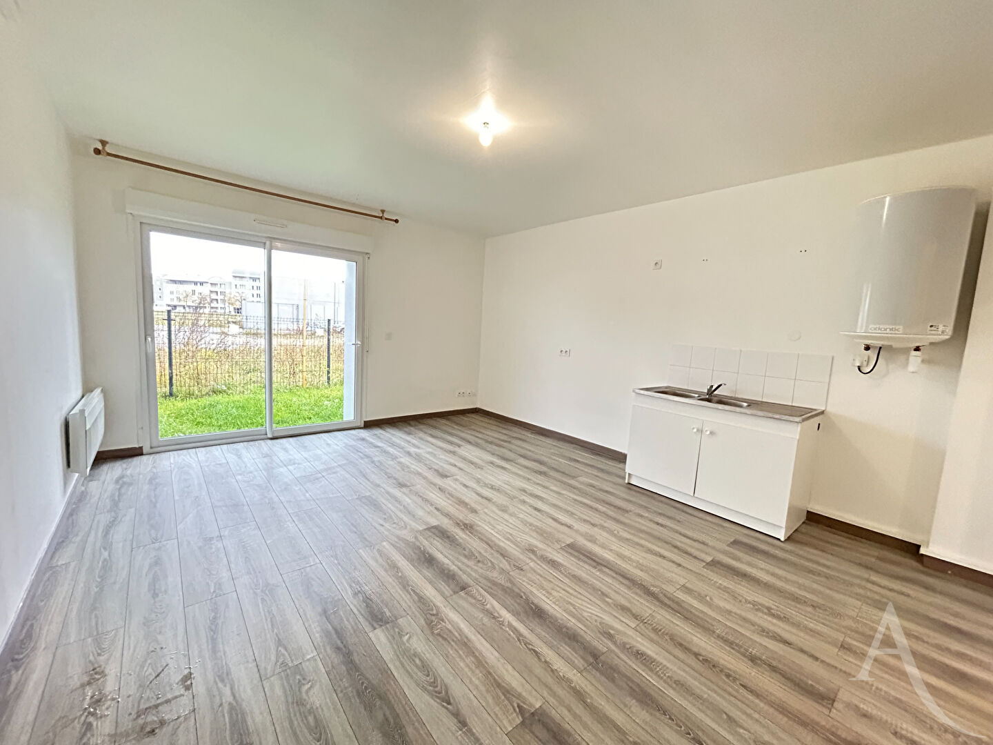 Agence immobilière de L'Adresse  AGENCE CAENNAISE - L'ADRESSE AGENCE CAENNAISE