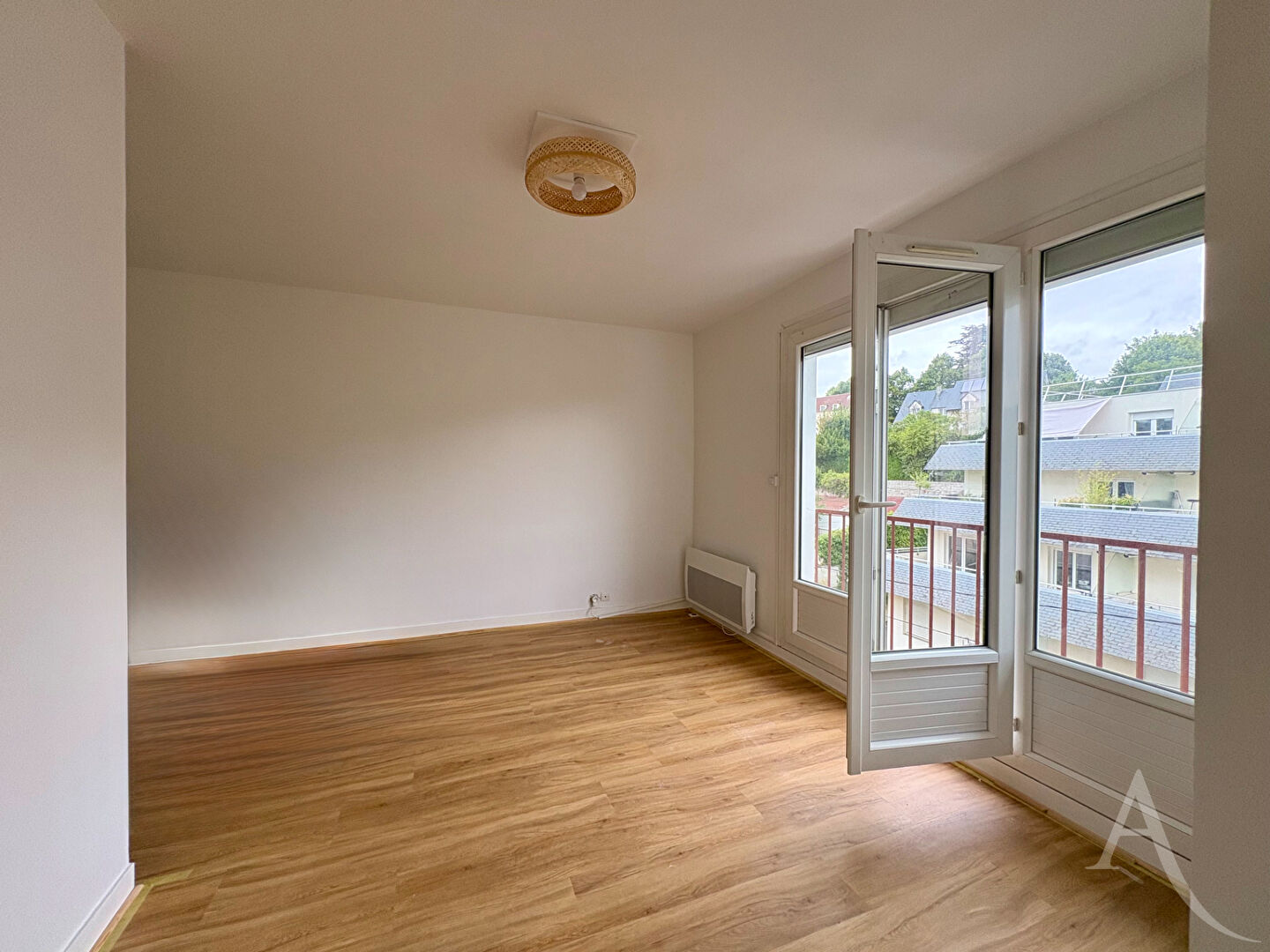 Agence immobilière de L'Adresse  AGENCE CAENNAISE - L'ADRESSE AGENCE CAENNAISE