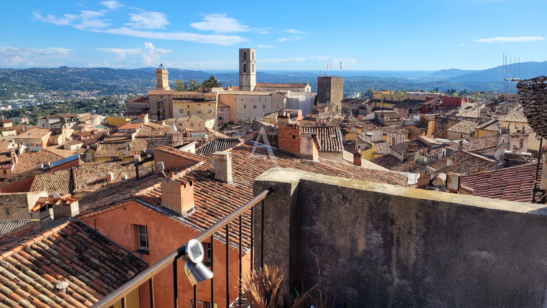 appartement coeur de Grasse, 3 pièces, dernier étage, vue