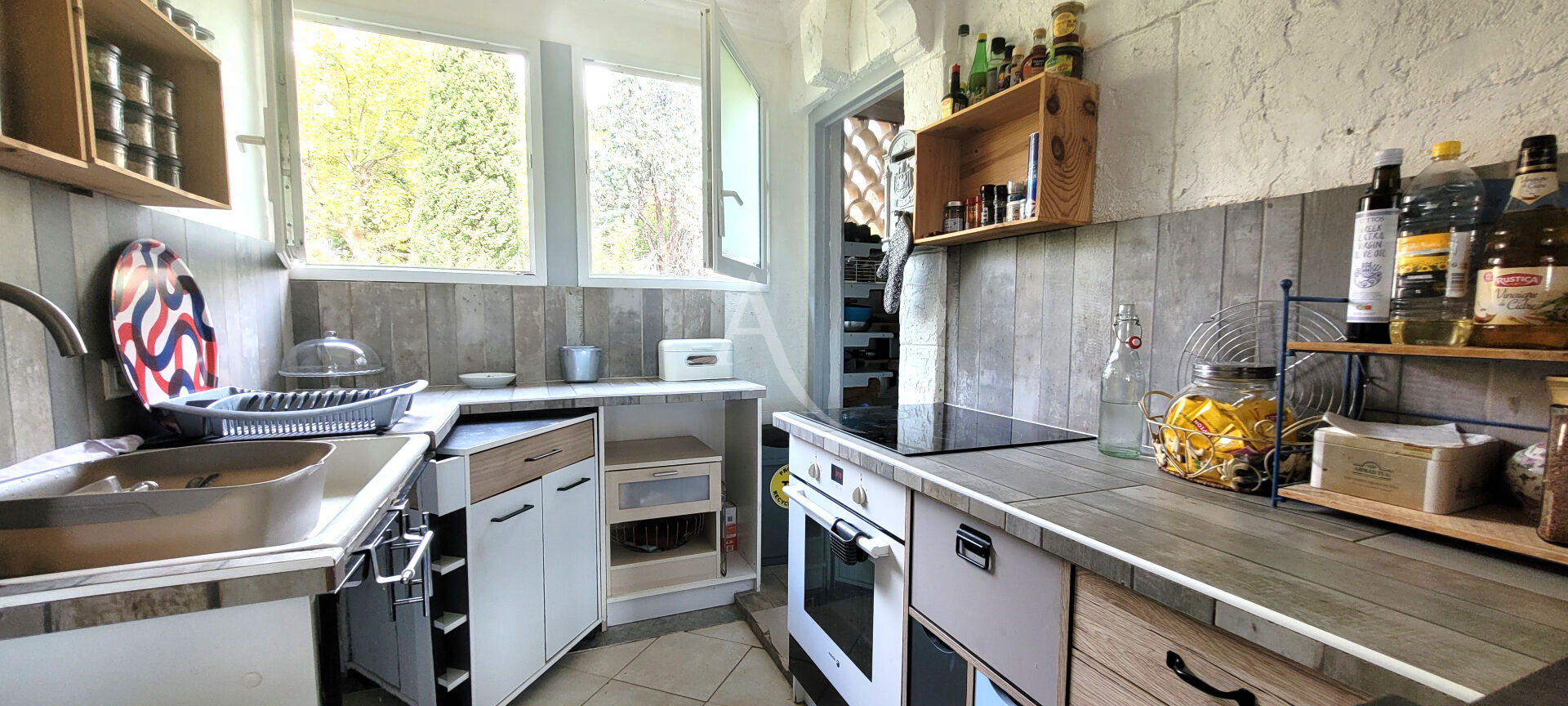 Photo Appartement Grasse 3 pièces, parking, vue dégagée image 2/6