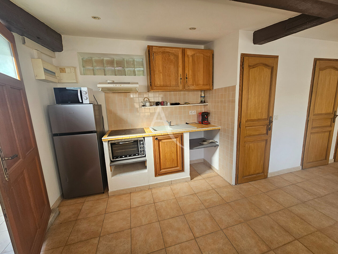 Photo Charmant T2 meublé, lumineux et climatisé 33.79 m2 à 5 min de la mer image 4/6