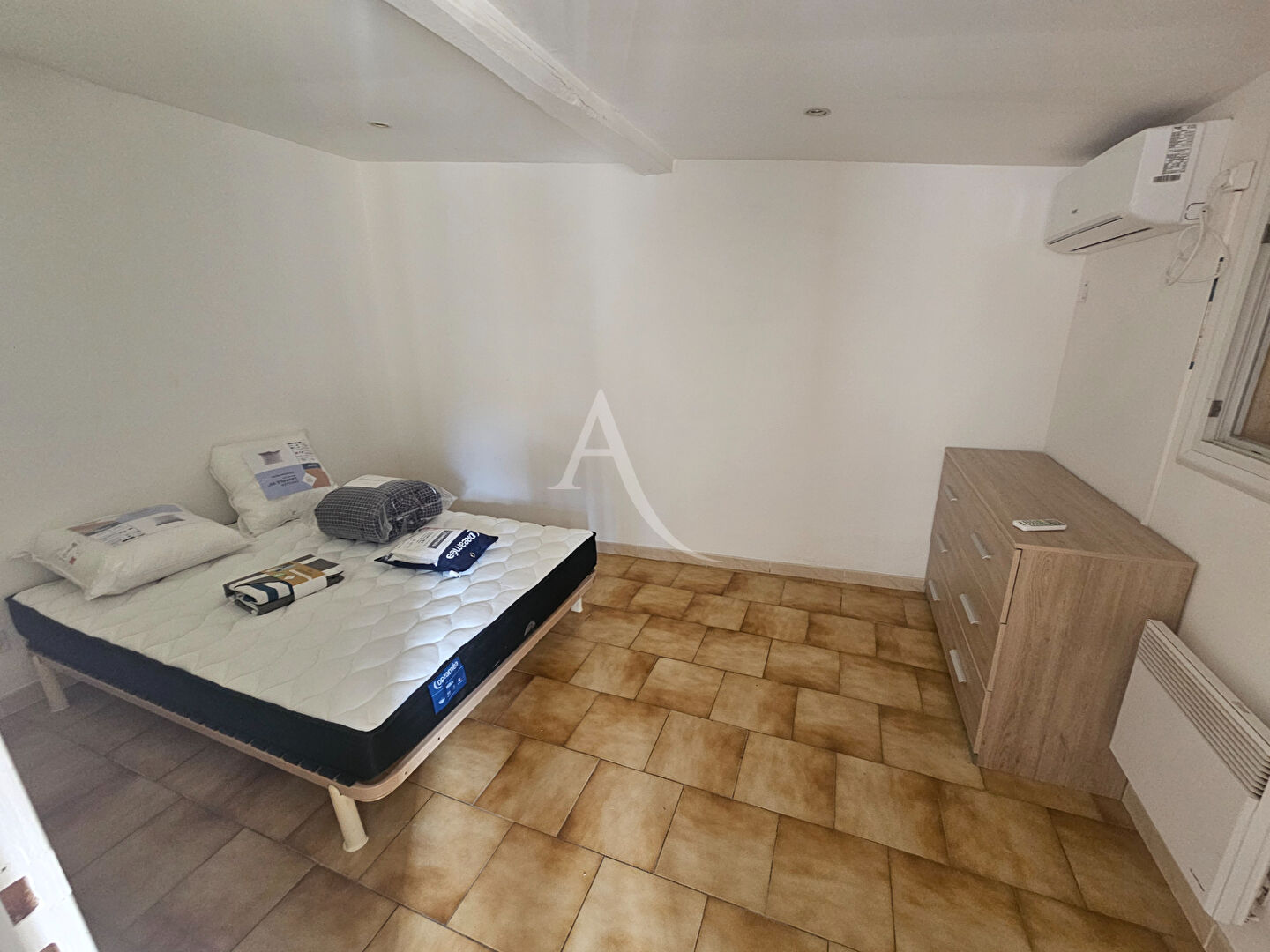 Photo Charmant T2 meublé, lumineux et climatisé 33.79 m2 à 5 min de la mer image 5/6