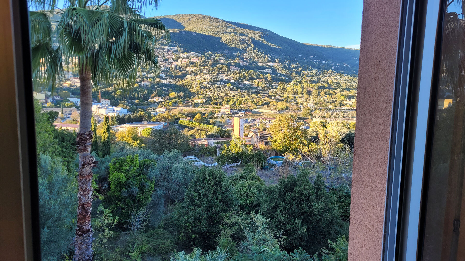 Photo Appartement Grasse 4 pièces 105.66 m2, piscine et tennis image 6/6