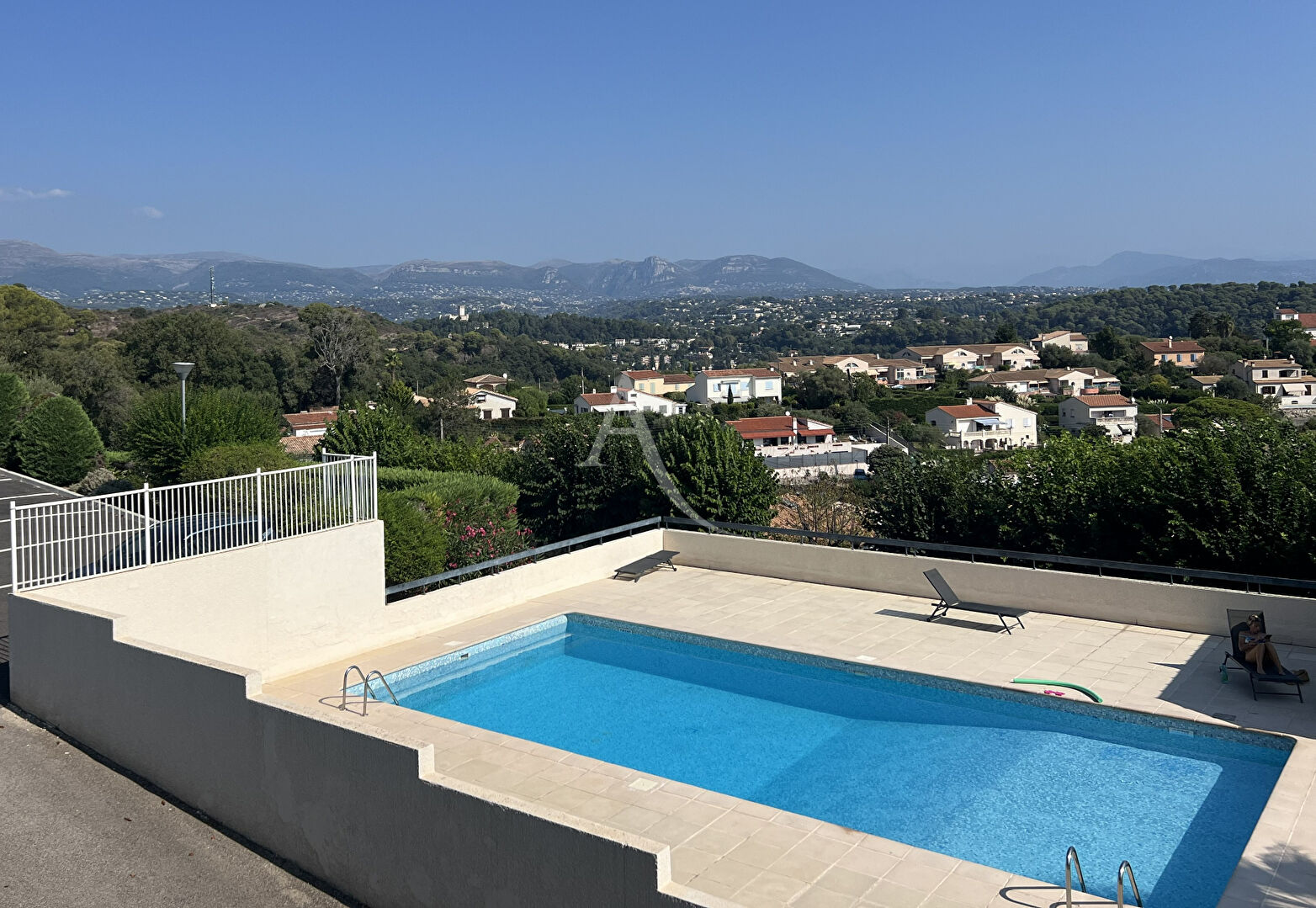 Agence immobilière de L'ADRESSE CABINET ROULLAND - L'Adresse Cagnes sur Mer