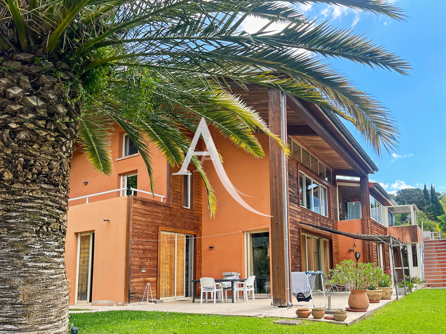 Photo Maison Mougins 260 m² avec piscine image 1/6