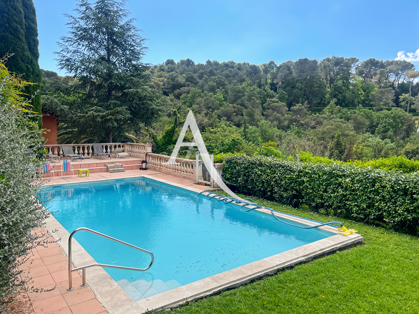 Photo Maison Mougins 260 m² avec piscine image 3/6