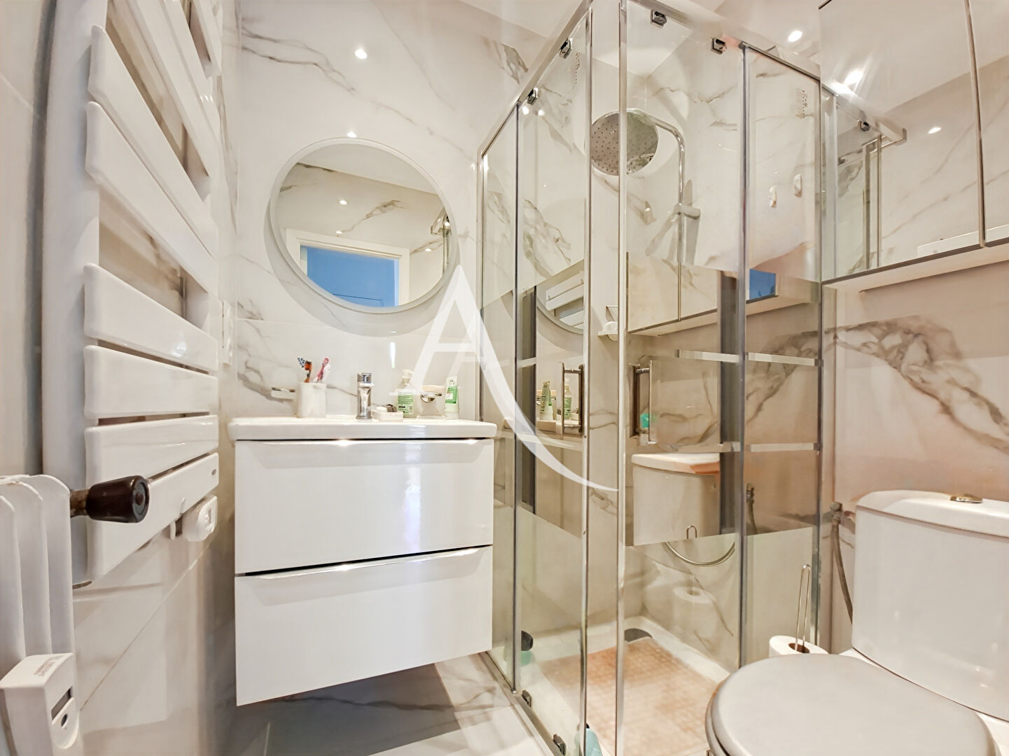 Photo Cannes studio d'environ 20m² - Terrasse  12m² - Basse Californie - Proche Plages image 4/6