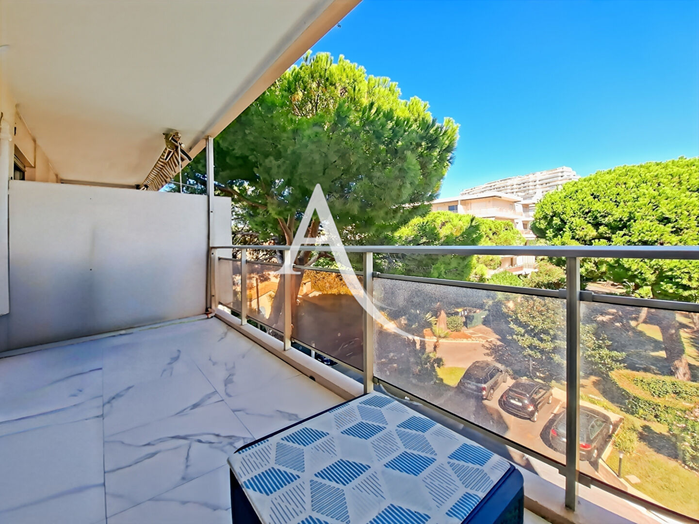 Photo Cannes studio d'environ 20m² - Terrasse  12m² - Basse Californie - Proche Plages image 5/6