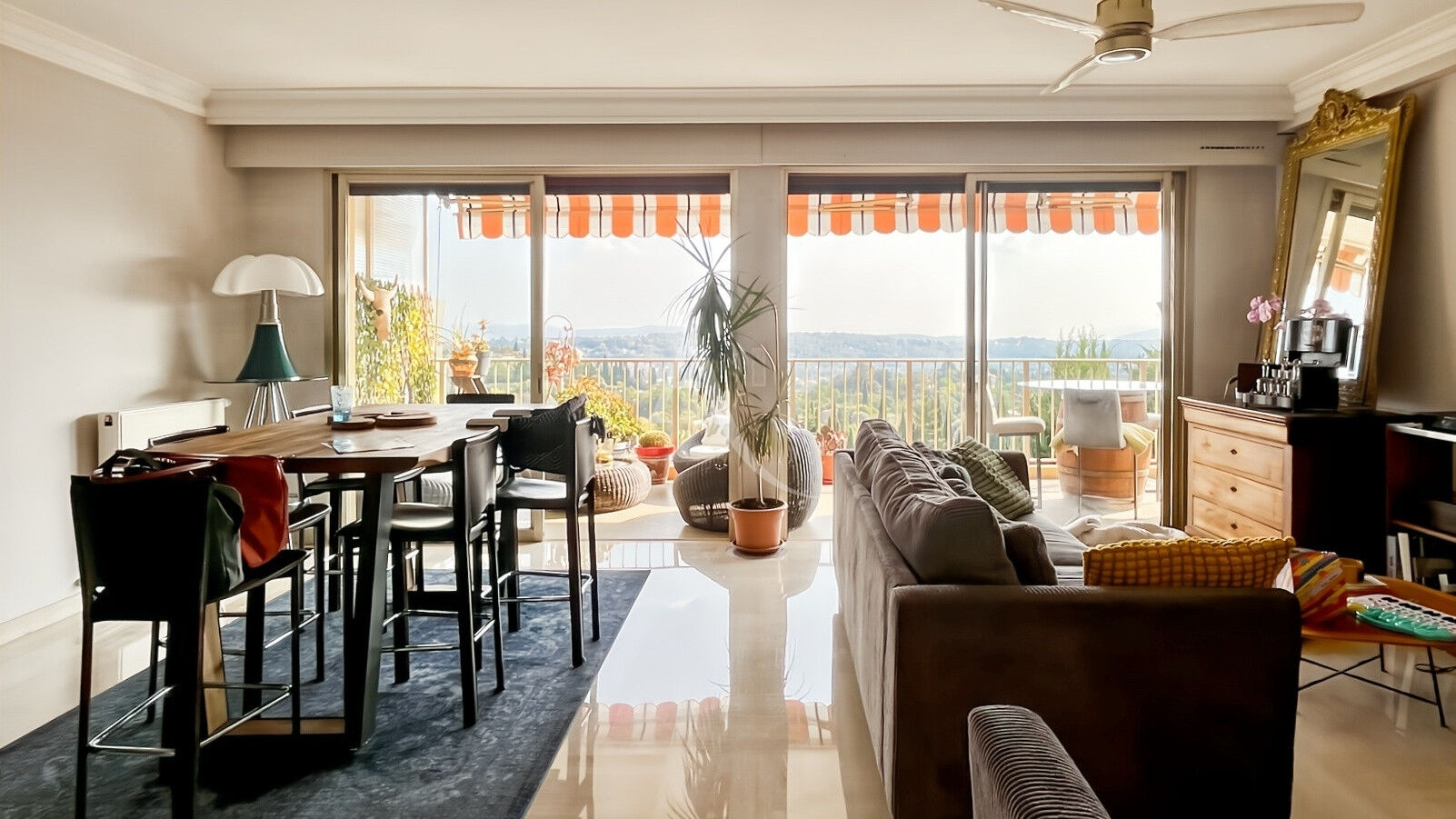 Photo Appartement Grasse 4 pièces 93 m2, piscine Tennis, (quartier Saint-Jacques) image 2/6