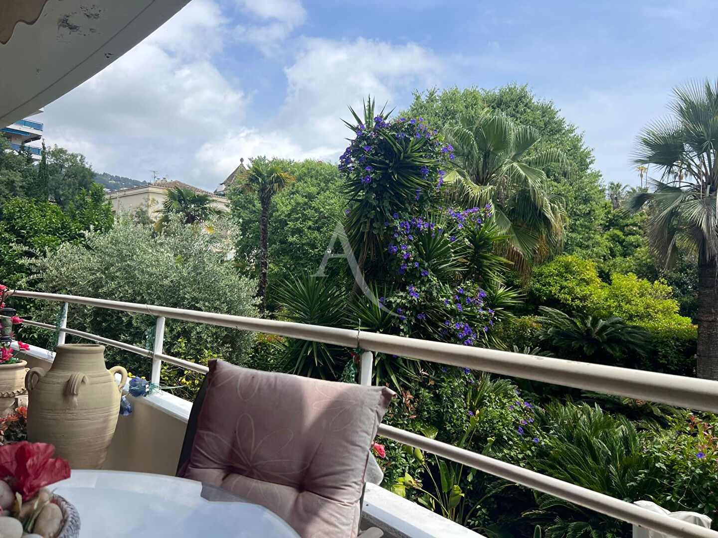 Appartement  Cannes grand 4 pièces résidence sécurisée avec piscine