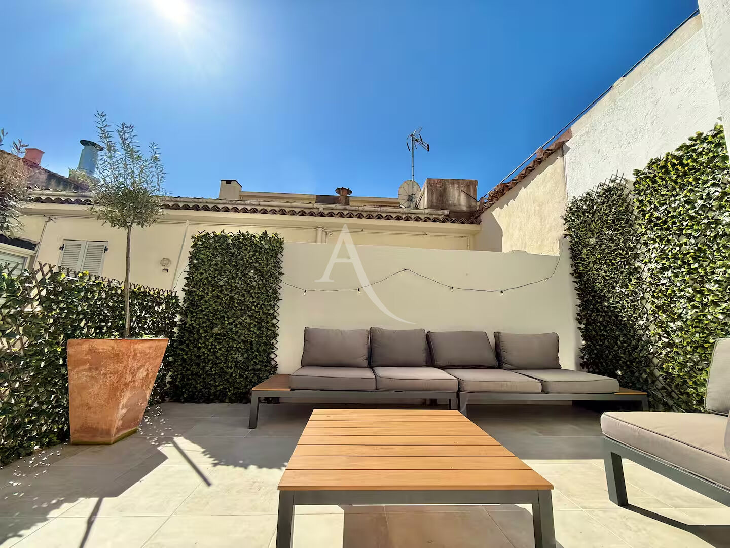 Appartement Cannes 3 pièces 51.01 m2 terrasse Banane