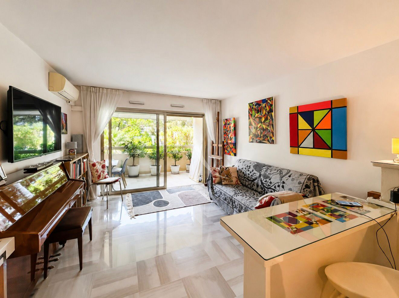 Limite Banane superbe studio avec terrasse sud