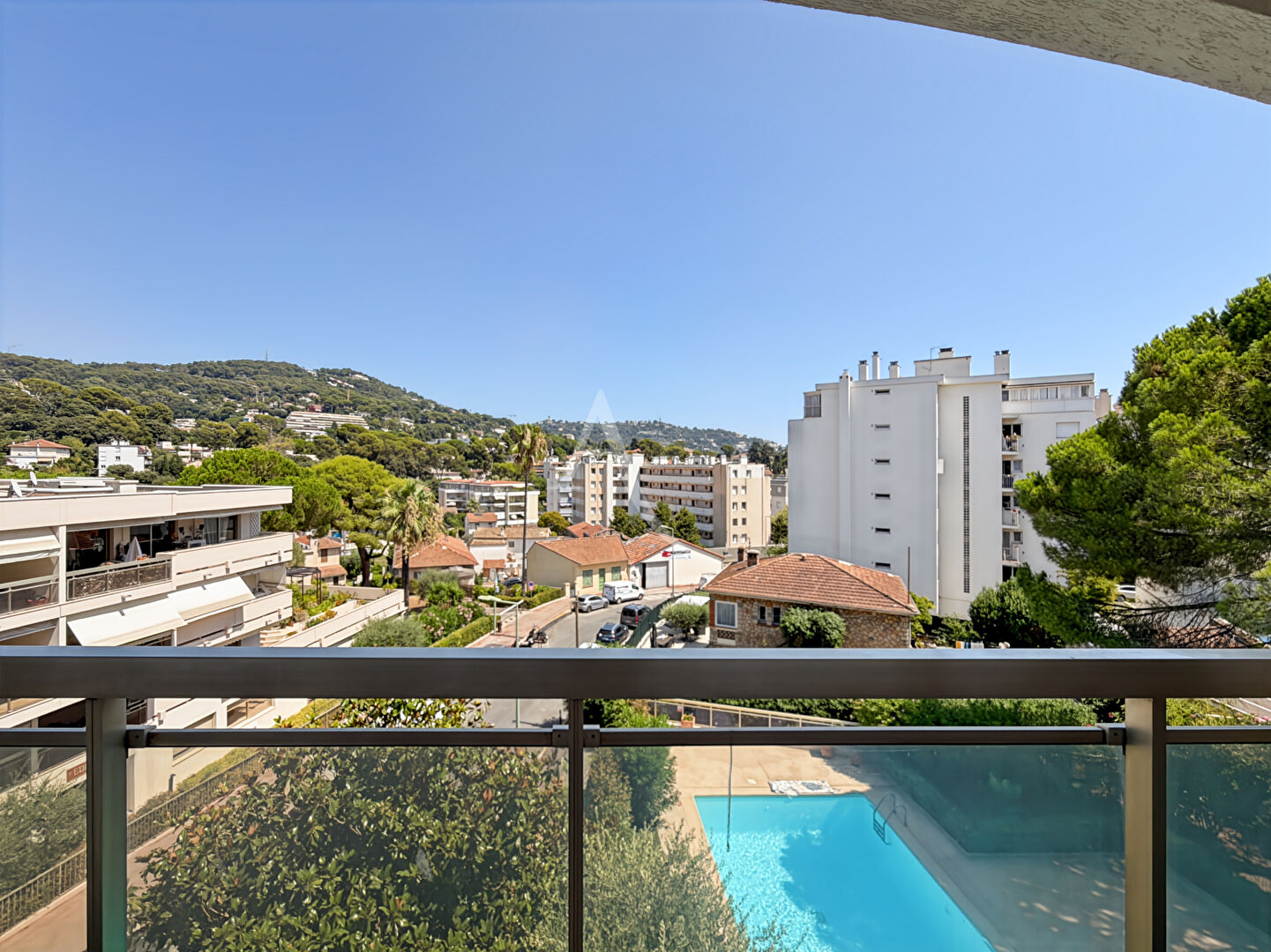 Appartement Le Cannet 3 pièces 64.06 m2 BOX ET CAVE