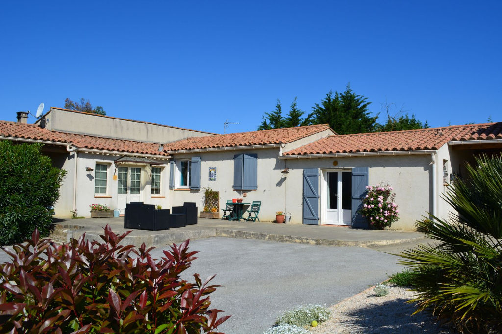 Agence immobilière de L'Adresse   COLUMBO IMMOBILIER - L'ADRESSE  COLUMBO IMMOBILIER