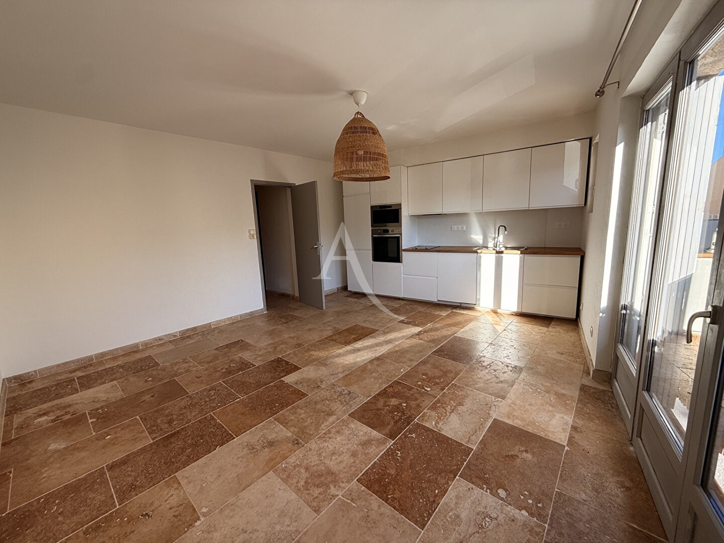 Agence immobilière de L'Adresse   COLUMBO IMMOBILIER - L'ADRESSE  COLUMBO IMMOBILIER