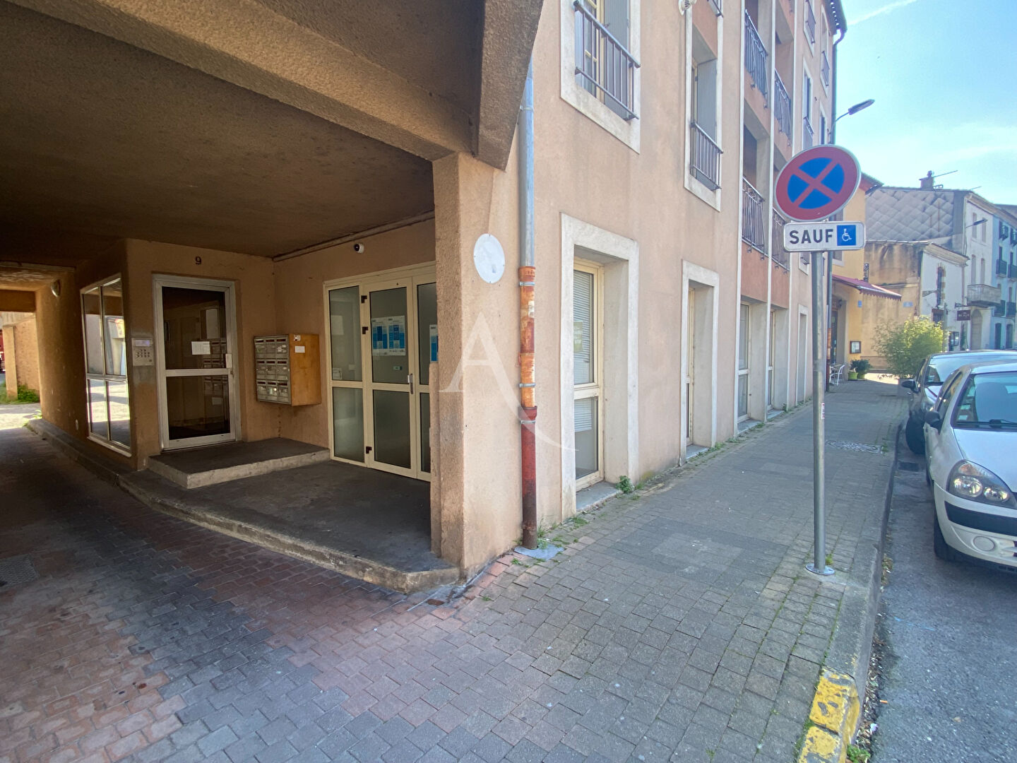 Photo Local proche centre ville vendu loué image 2/2