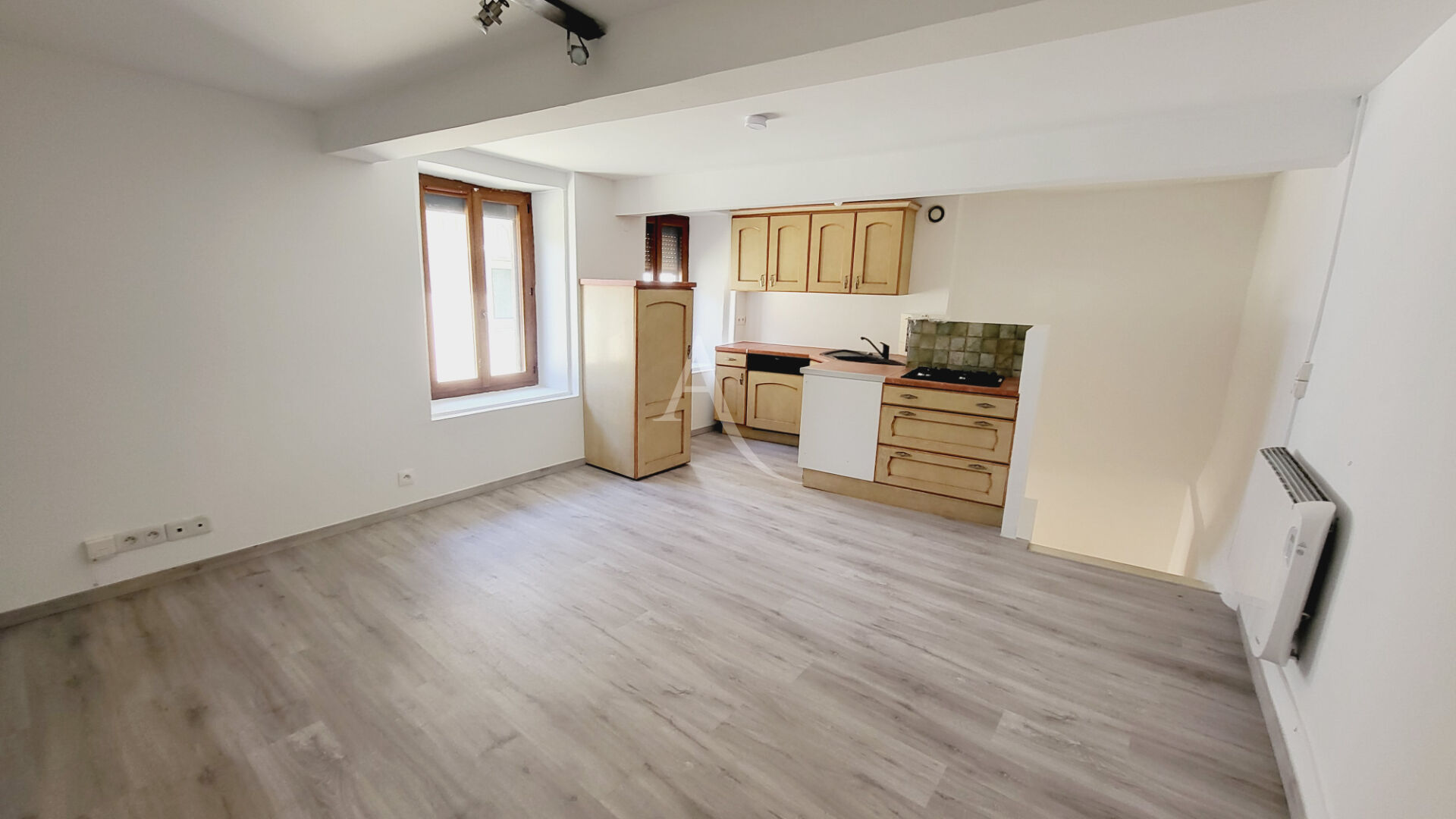 APPARTEMENT INDIVIDUEL A MONTLEGUN