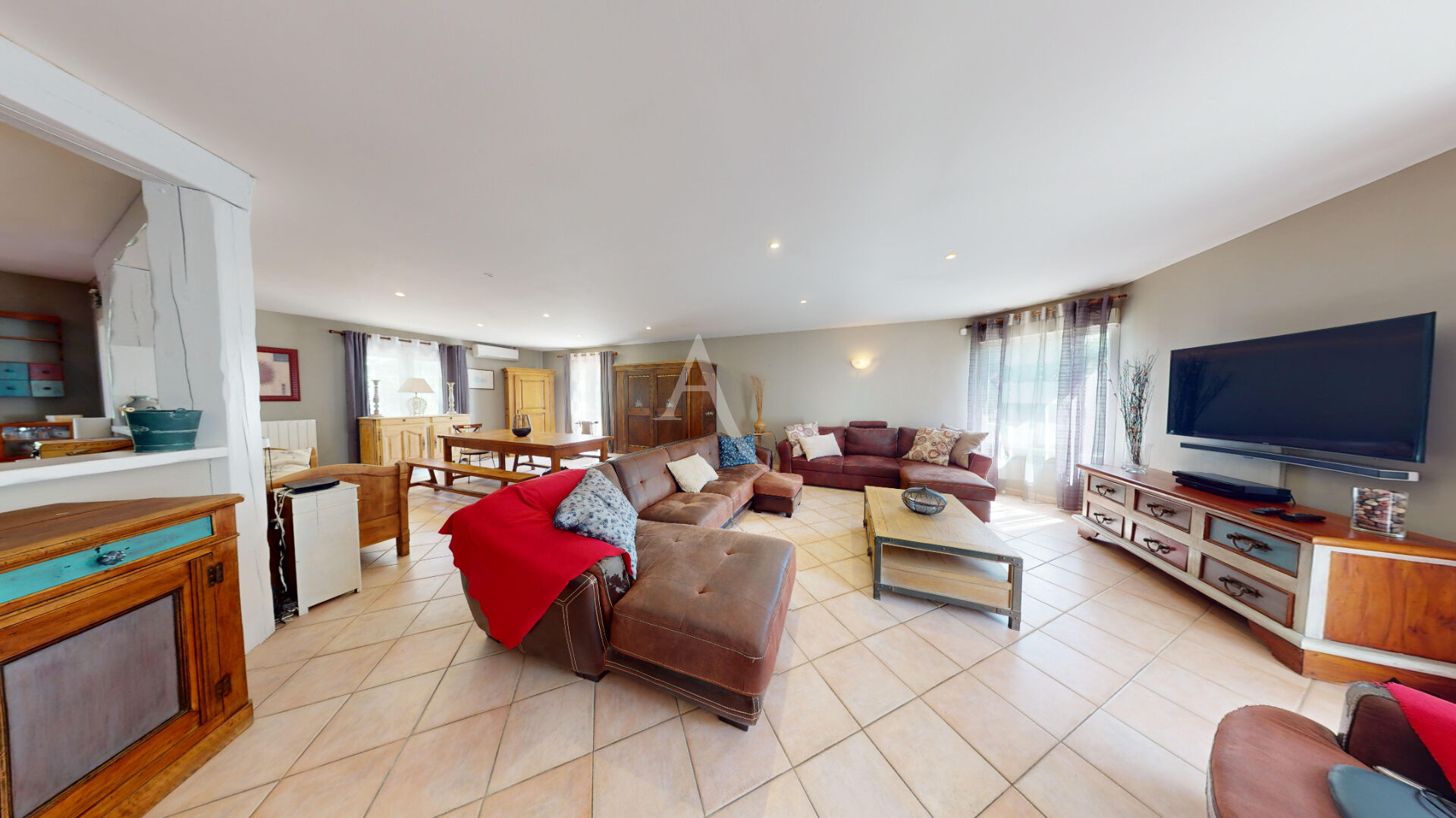 Maison plain pied Pezens avec piscine