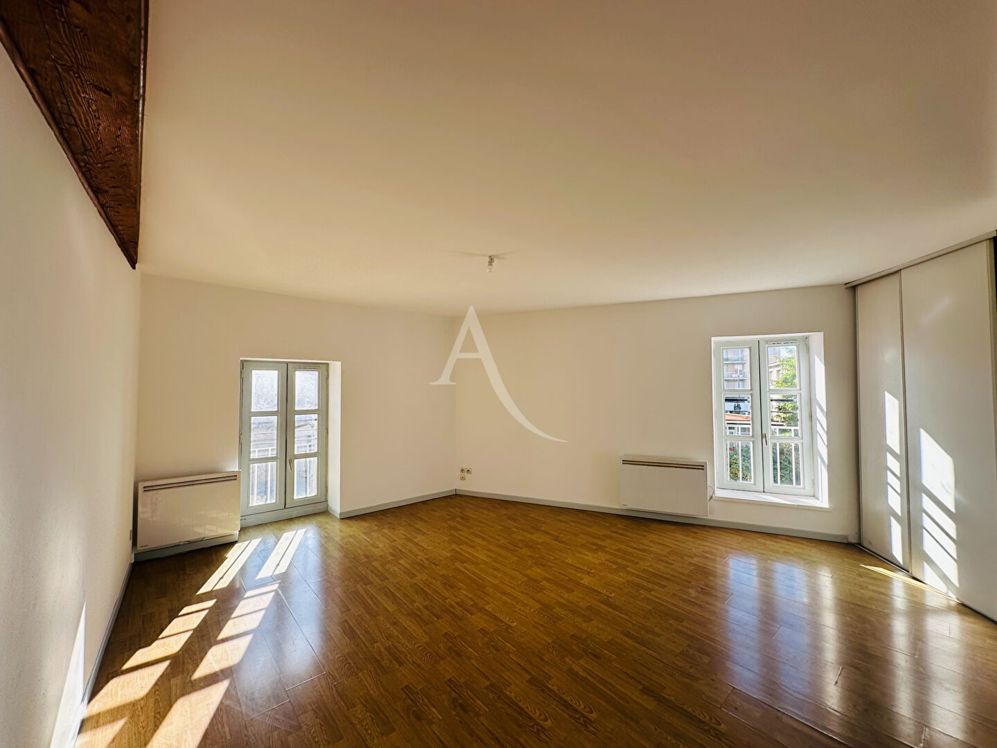 Agence immobilière de L'Adresse   COLUMBO IMMOBILIER - L'ADRESSE  COLUMBO IMMOBILIER