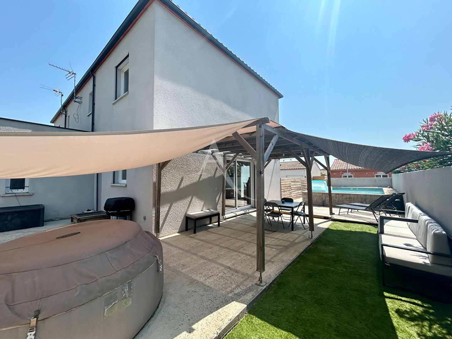 Photo Maison avec piscine proche de Carcassonne image 2/6