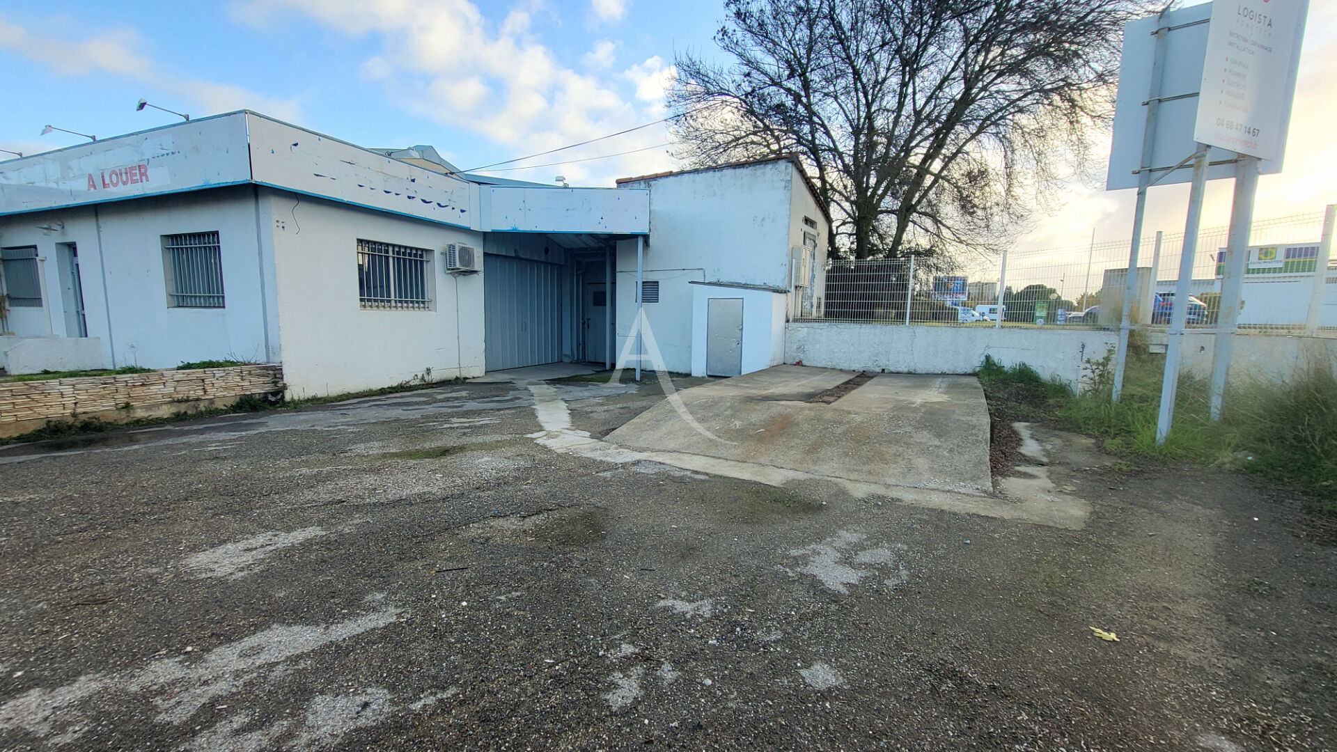 Photo LOCAL COMMERCIAL DANS ZONE RECHERCHEE DE CARCASSONNE image 2/6