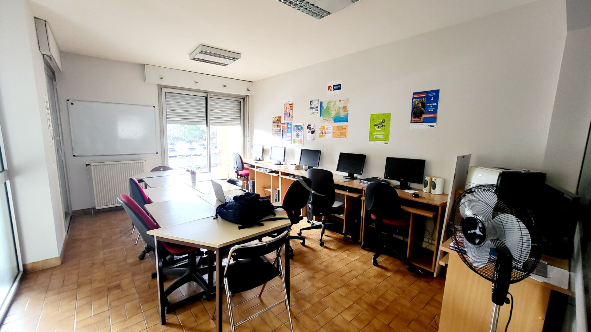 Photo LOCAL PROFESSIONNEL EN CENTRE VILLE DE CARCASSONNE image 2/6