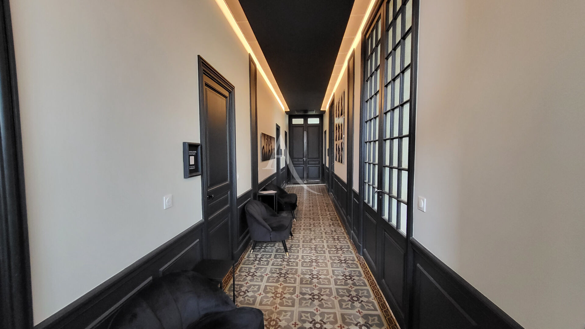 Photo BUREAU CLIMATISE A LOUER FACE A LA GARE CARCASSONNE image 4/5