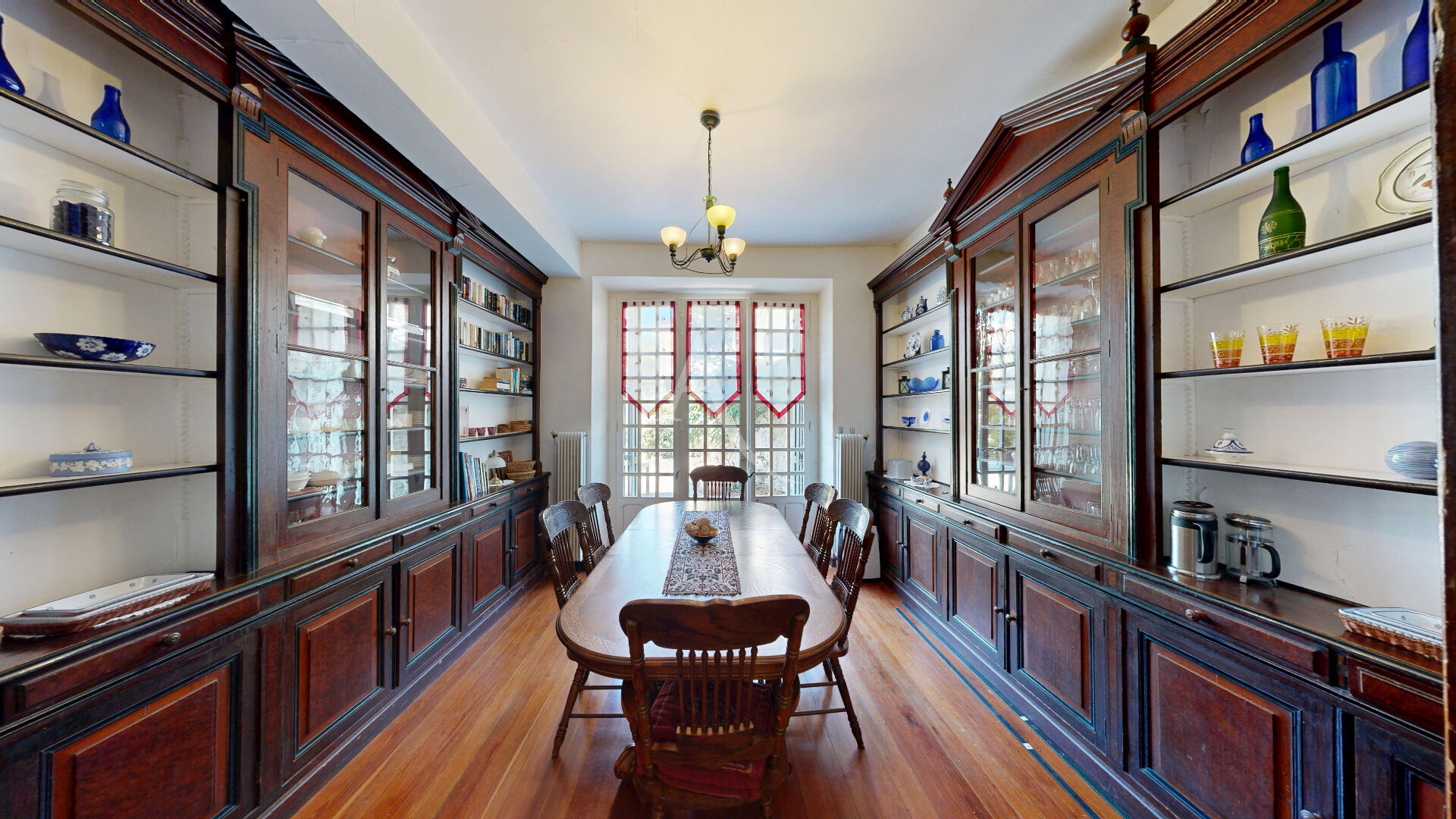 Photo Cuxac Cabardes, Grande maison de village Ancienne pharmacie image 4/6