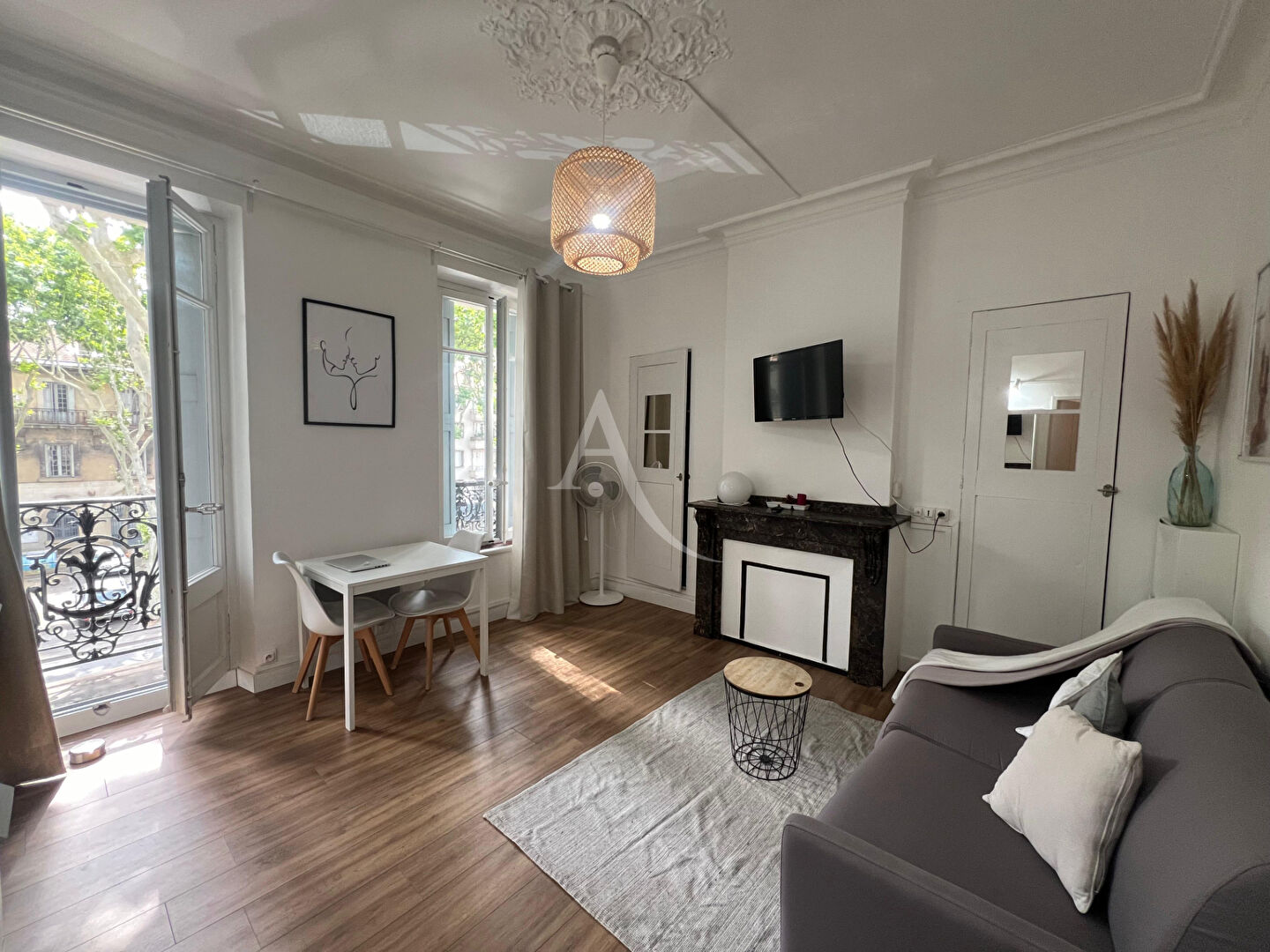 Agence immobilière de L'Adresse   COLUMBO IMMOBILIER - L'ADRESSE  COLUMBO IMMOBILIER