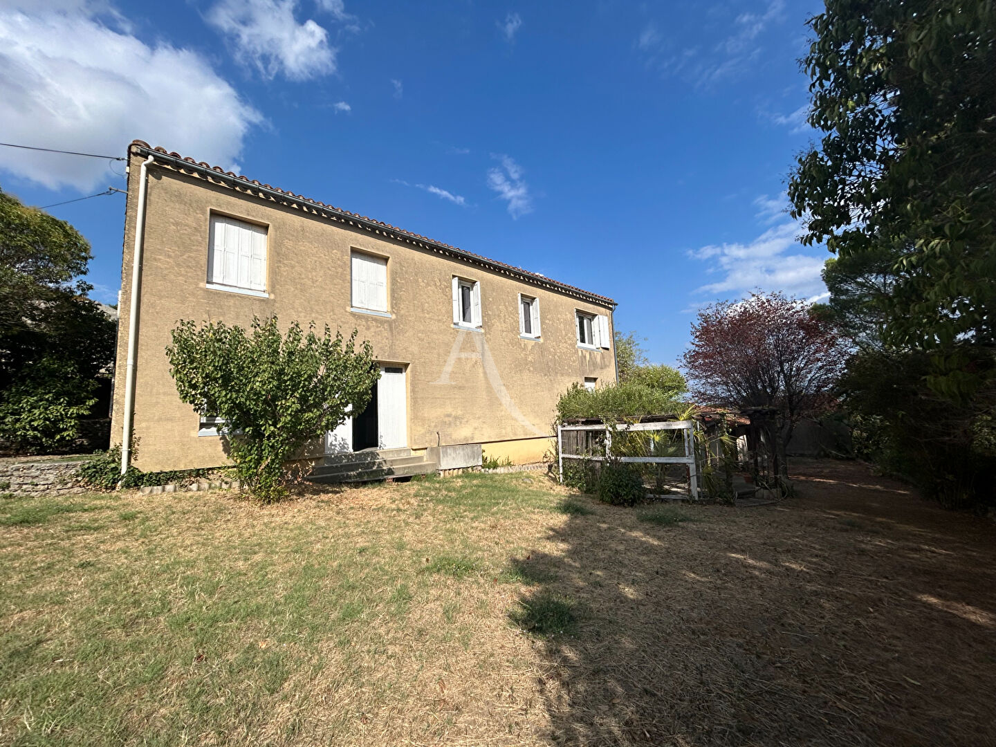 Agence immobilière de L'Adresse   COLUMBO IMMOBILIER - L'ADRESSE  COLUMBO IMMOBILIER