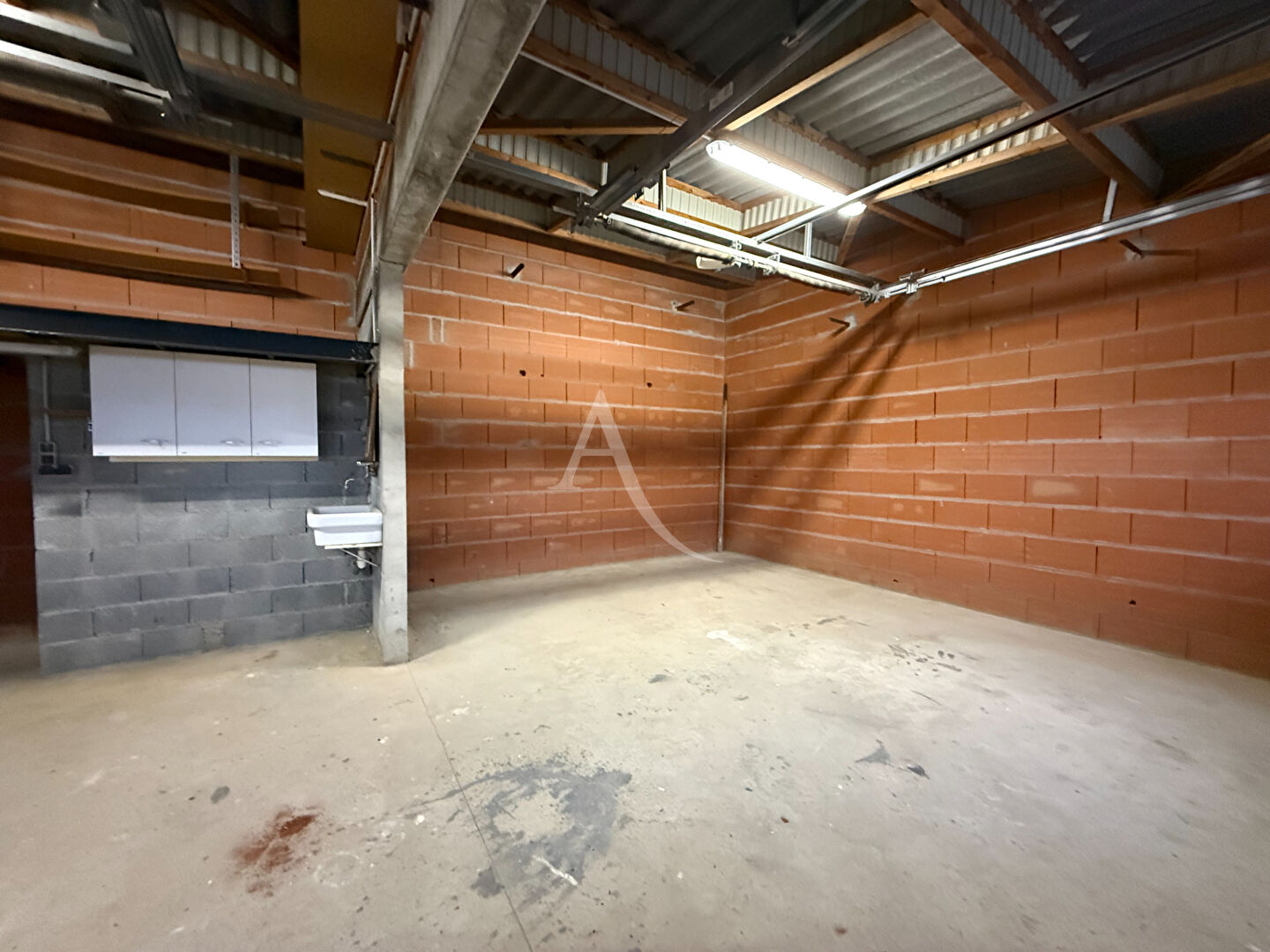 Photo LOCAL COMMERCIAL A CAZILHAC image 4/6